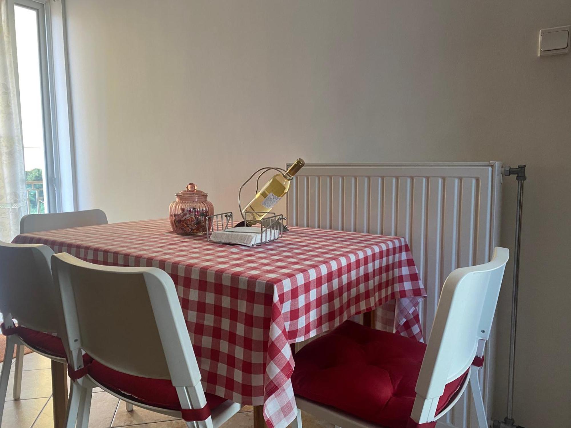 Cozy & Quiet City Apartment Трикала Екстер'єр фото