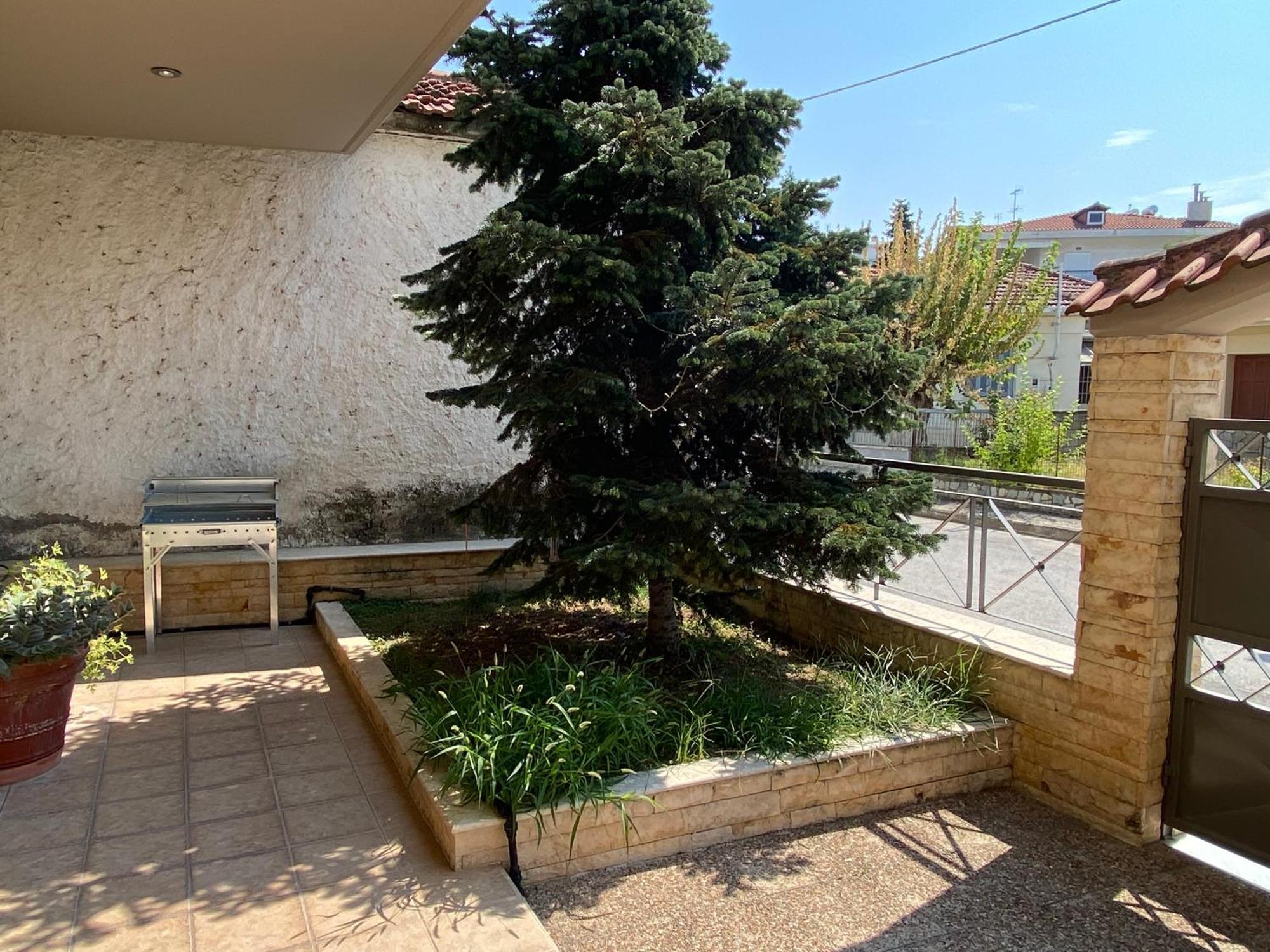 Cozy & Quiet City Apartment Трикала Екстер'єр фото