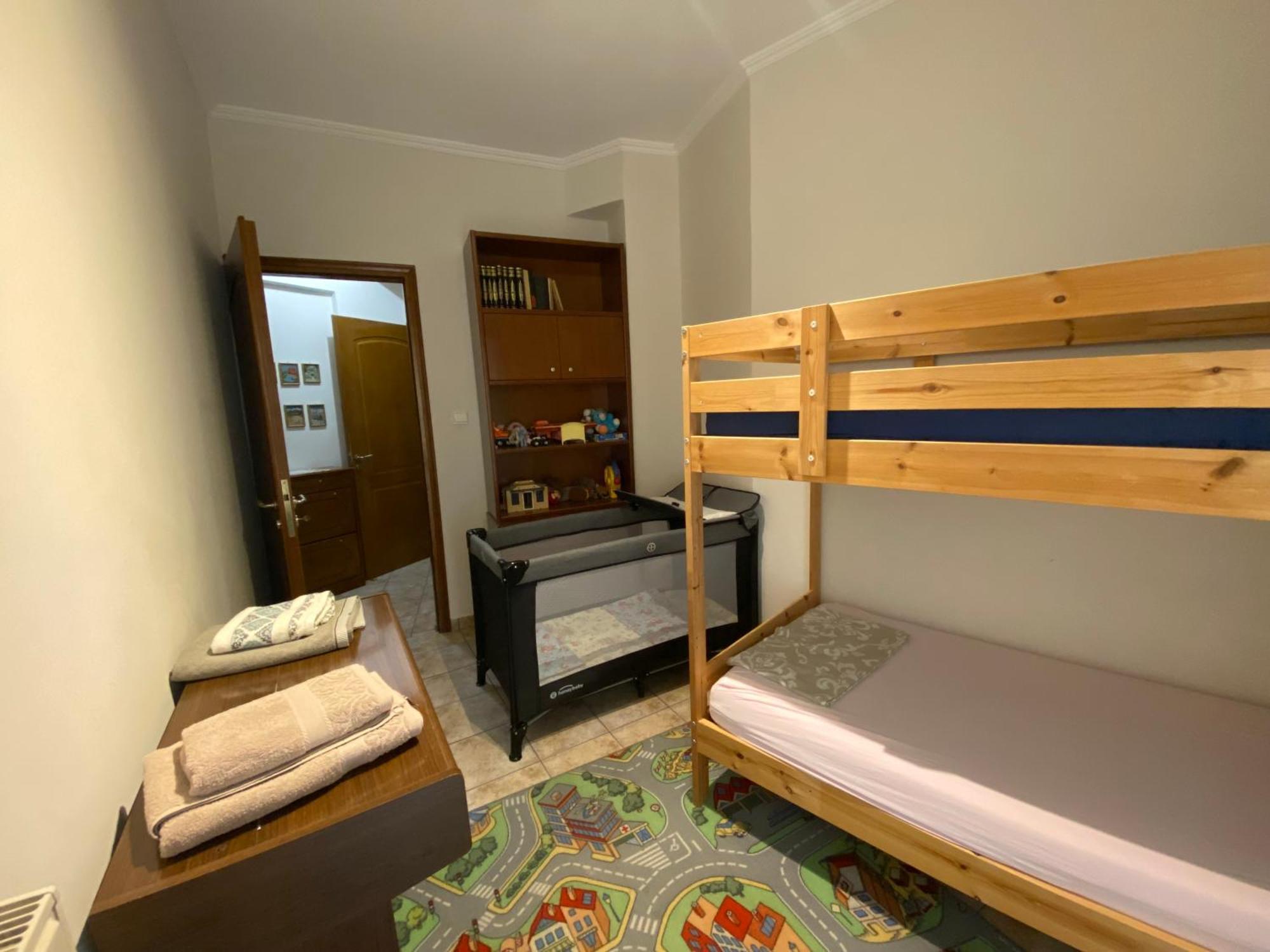 Cozy & Quiet City Apartment Трикала Екстер'єр фото