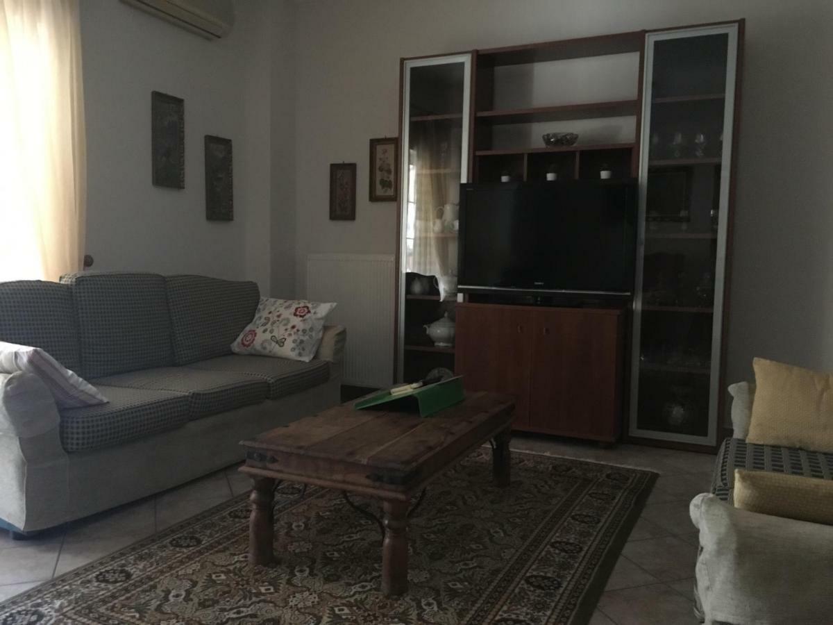Cozy & Quiet City Apartment Трикала Екстер'єр фото